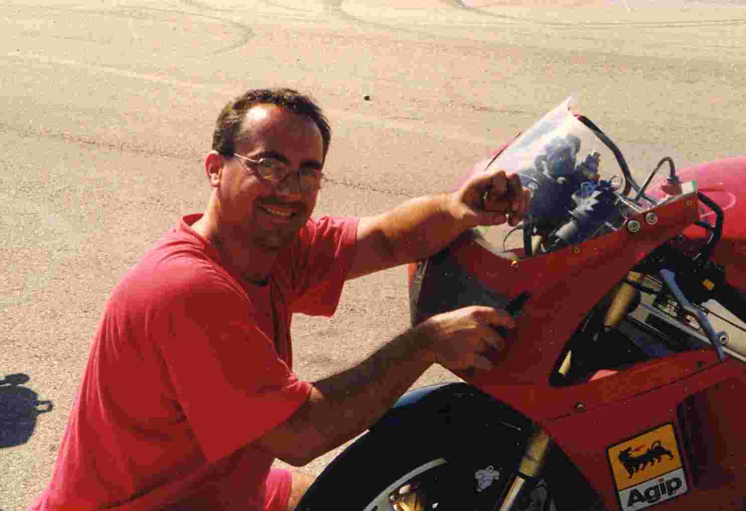 Luca Zecchinato prepara moto